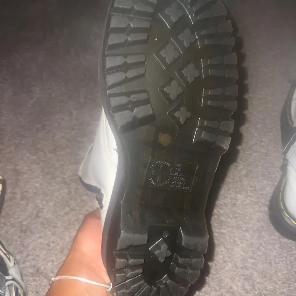 Dr. Marten - Picture 3 of 3